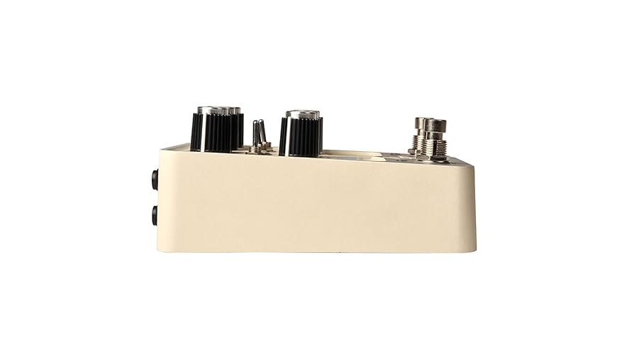 Amazon | UNIVERSAL AUDIO UAFX ASTRA Modulation Machine UAFX